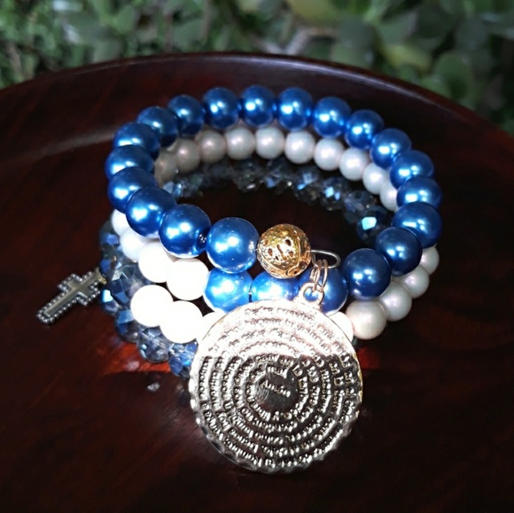 Padre Nuestro/Lord's Prayer Memory Wire Bracelet - Picture 6 of 8